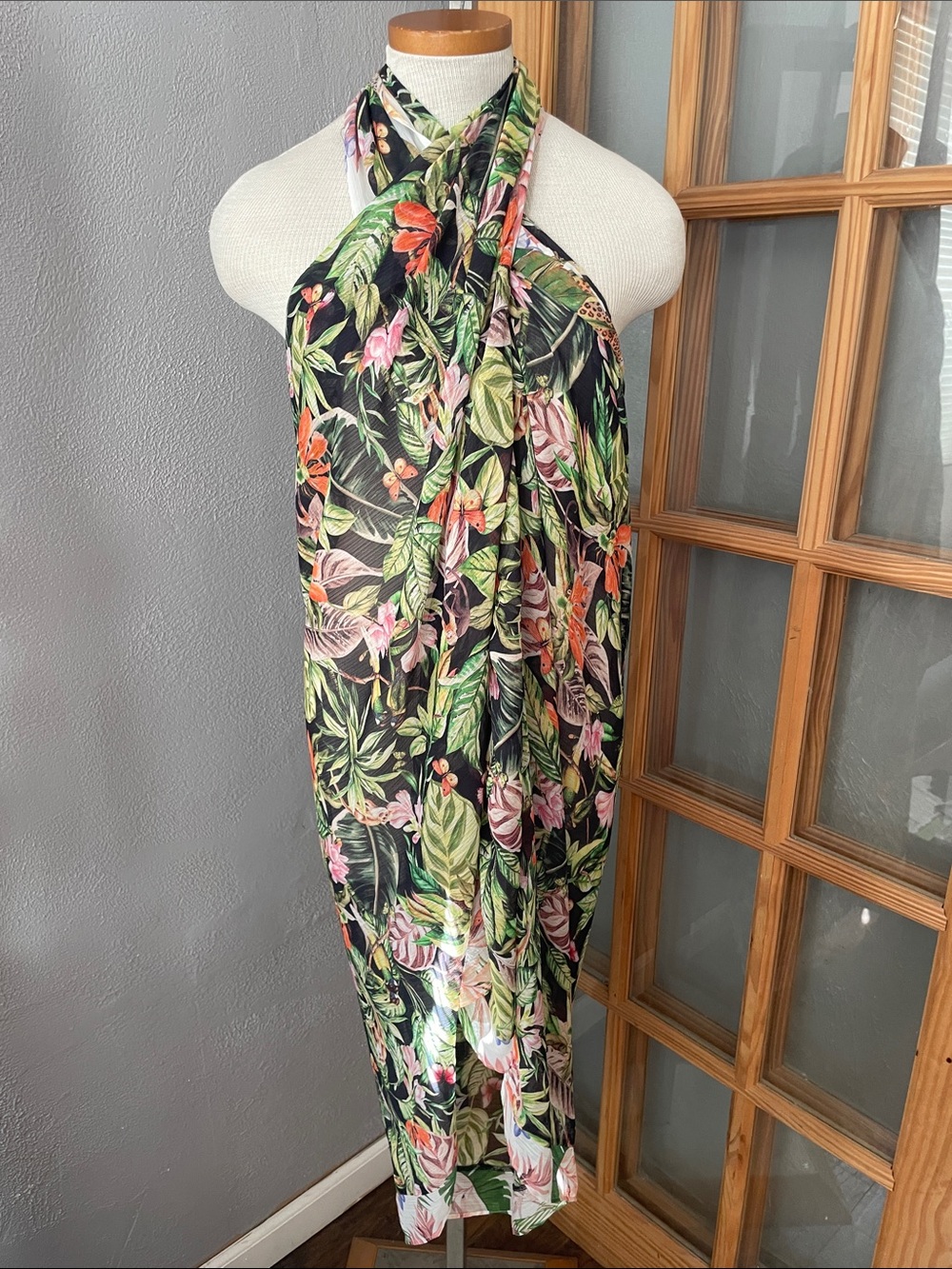 sofia by sofia vergara Black Tropical Print multi wrap  with Green & Orange